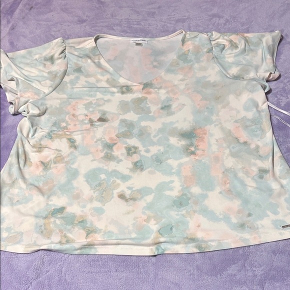 Calvin Klein Soft Blue V-Neck Short Sleeve Top - Picture 2 of 8